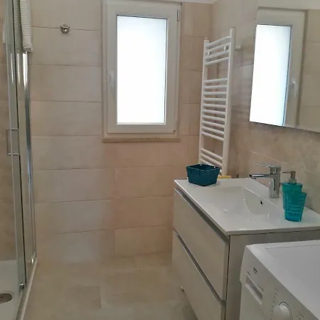 Cialdini 109 Apartment Monopoli